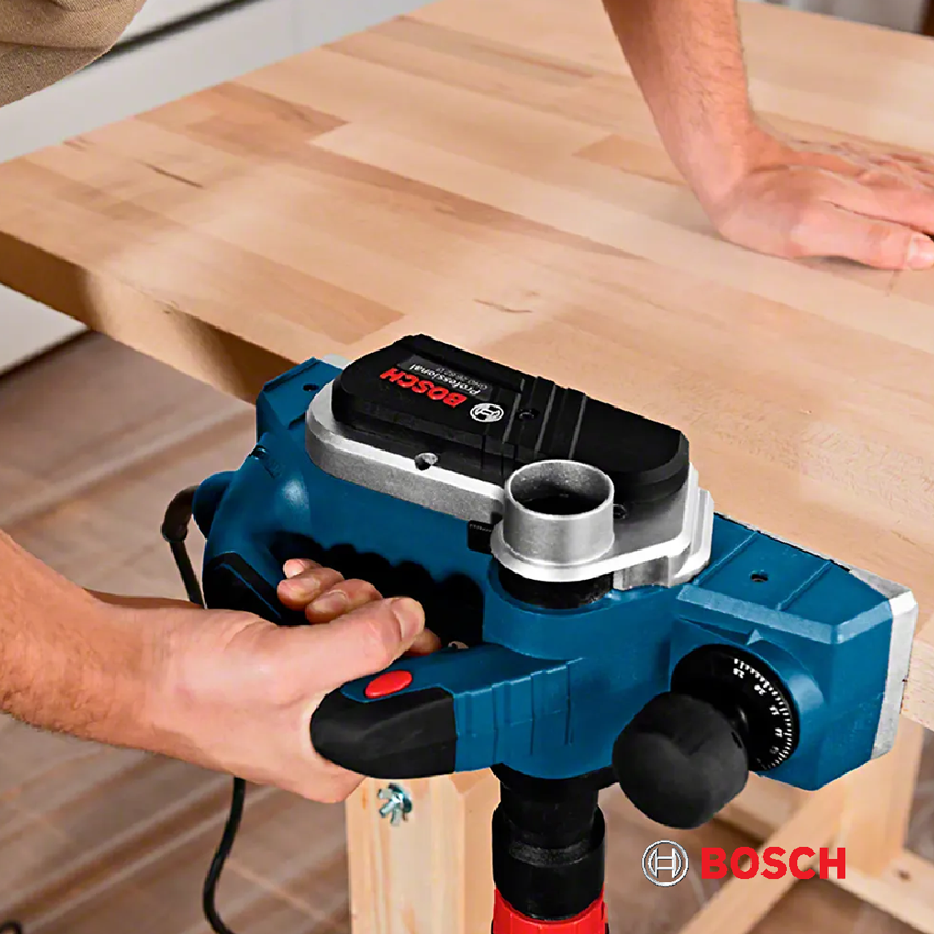 Cepillo-GHO-26-82-D-710W-Professional-Bosch-4.png Cepillo GHO 26-82 D 710W Professional Bosch - Imagen 4