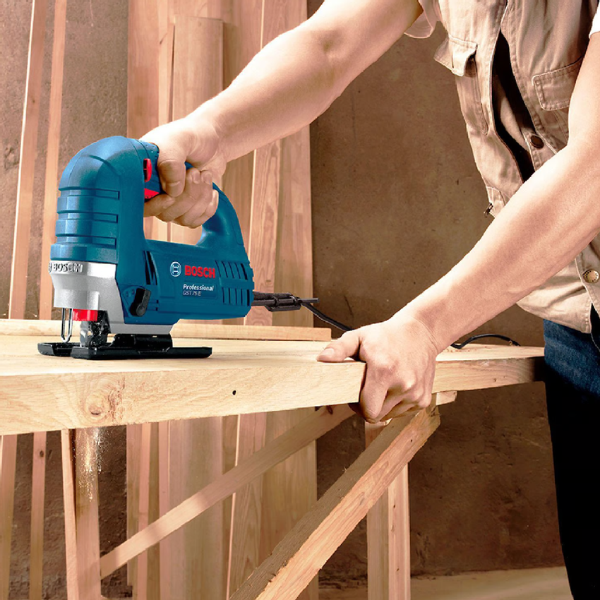 Sierra-Caladora-GST-75-E-710W-Bosch-2.png Sierra Caladora GST 75 E 710W Bosch - Imagen 2